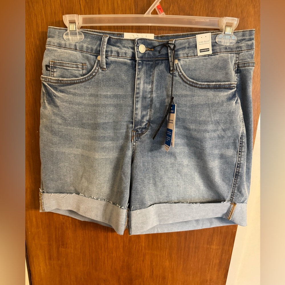 NWT, Judy Blue Medium Blue Jean Shorts, Size 1XL, High Waist, Moisture Control